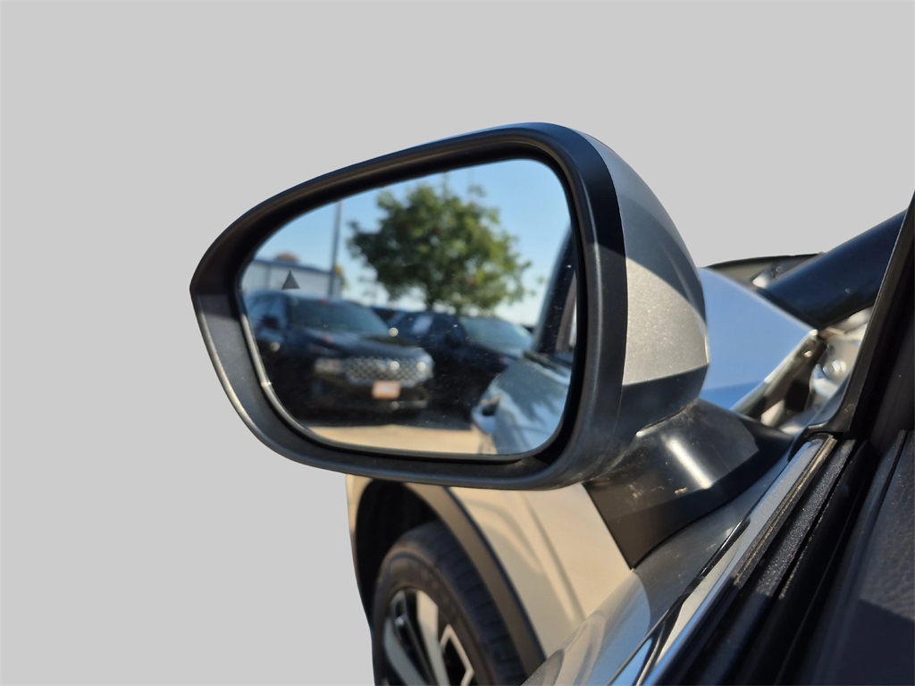 2025 Mitsubishi Outlander SE - 10