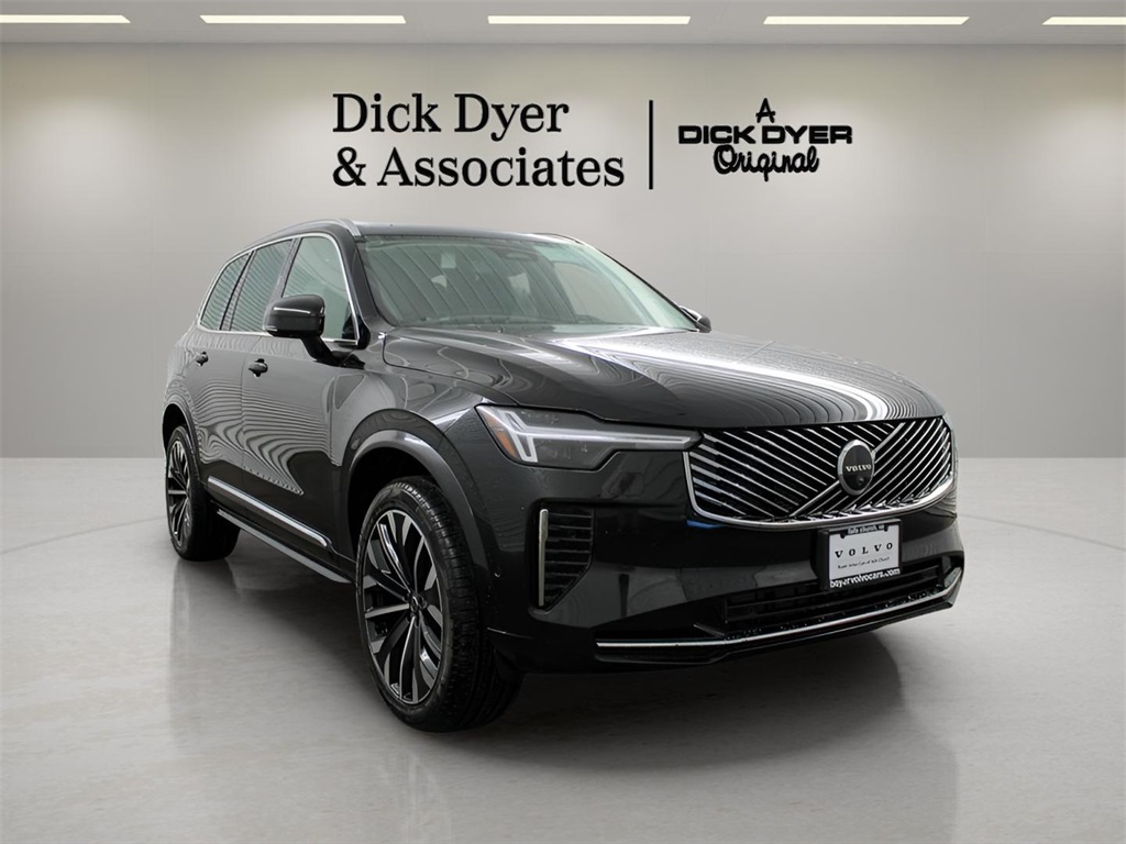 2025 Volvo XC90 B6 Plus Bright Theme 7-Passenger AWD