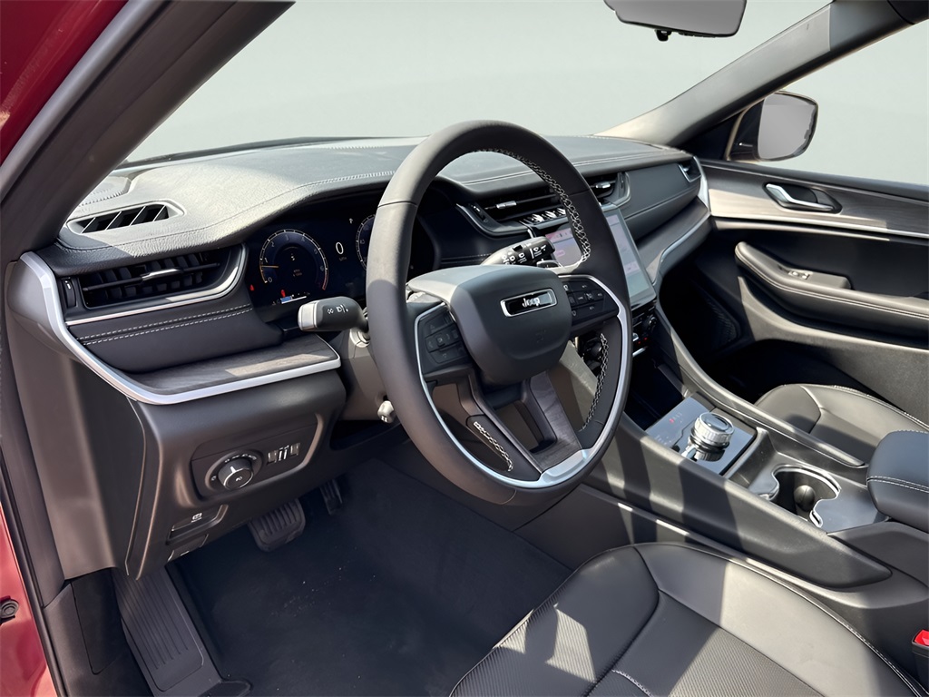 2025 Jeep Grand Cherokee L