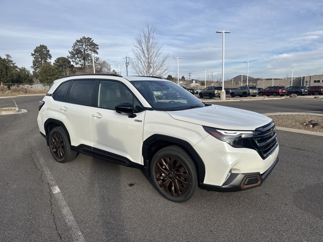 2025 Subaru Forester Sport's photo
