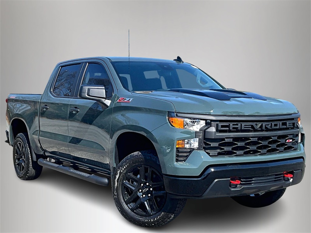 2026 Chevrolet Silverado 1500 Custom Trail Boss Crew Cab 4WD