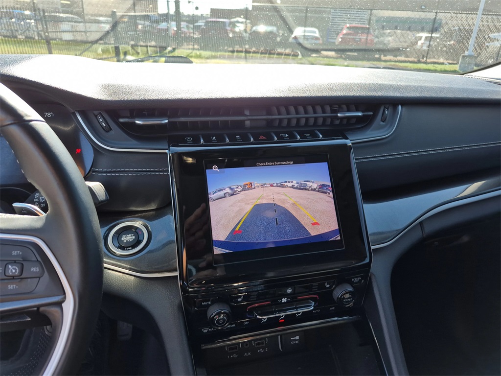 2022 Jeep Grand Cherokee L Laredo Black at Gullo Toyota
