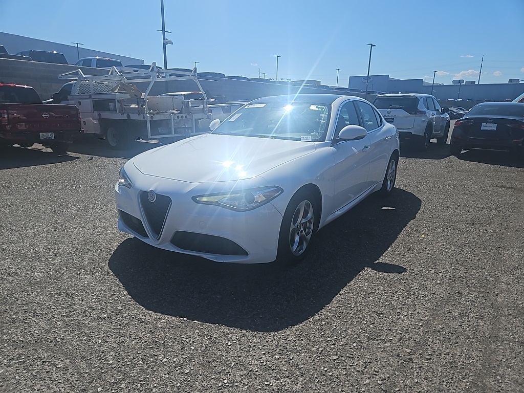 2019 Alfa Romeo Giulia Base