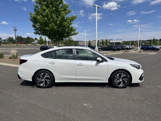 2025 Subaru Legacy Premium photo 4