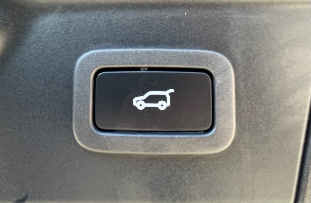 2019 Land Rover Range Rover Velar SE R-Dynamic White at Ultimate Motorsports