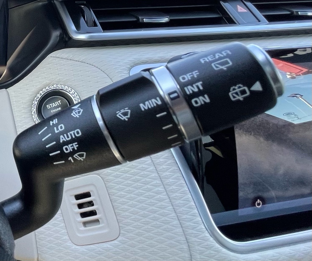 2019 Land Rover Range Rover Velar SE R-Dynamic White at Ultimate Motorsports