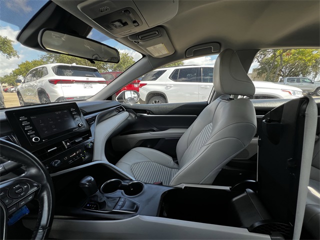 2024 Toyota Camry SE White at Tom Peacock Cadillac