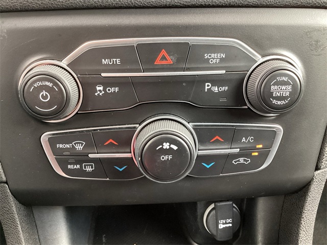 Used Car 2021 Dodge Charger  Sedan 4 Dr. Sxt Rear Wheel Drive For Sale Under $20,000 In San Antonio, Texas
