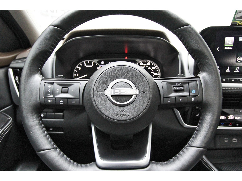 2023 Nissan Rogue SL - 10