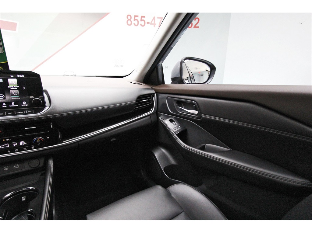 2023 Nissan Rogue SL - 7