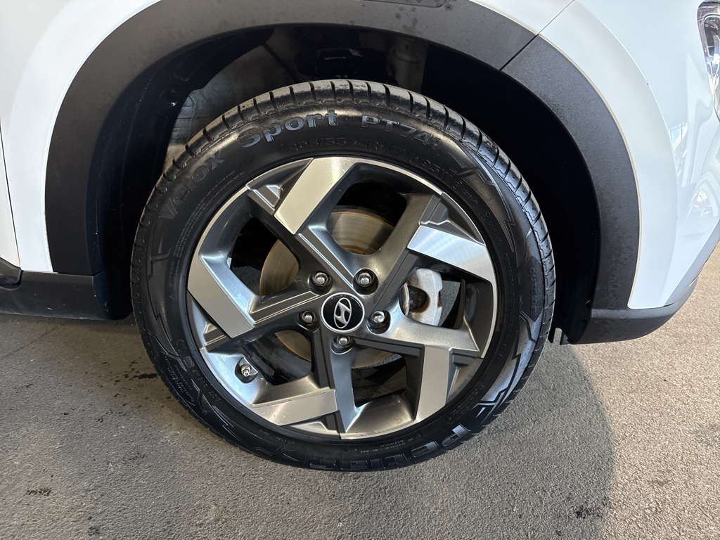 Thumbnail: 2024 Hyundai Venue - 7