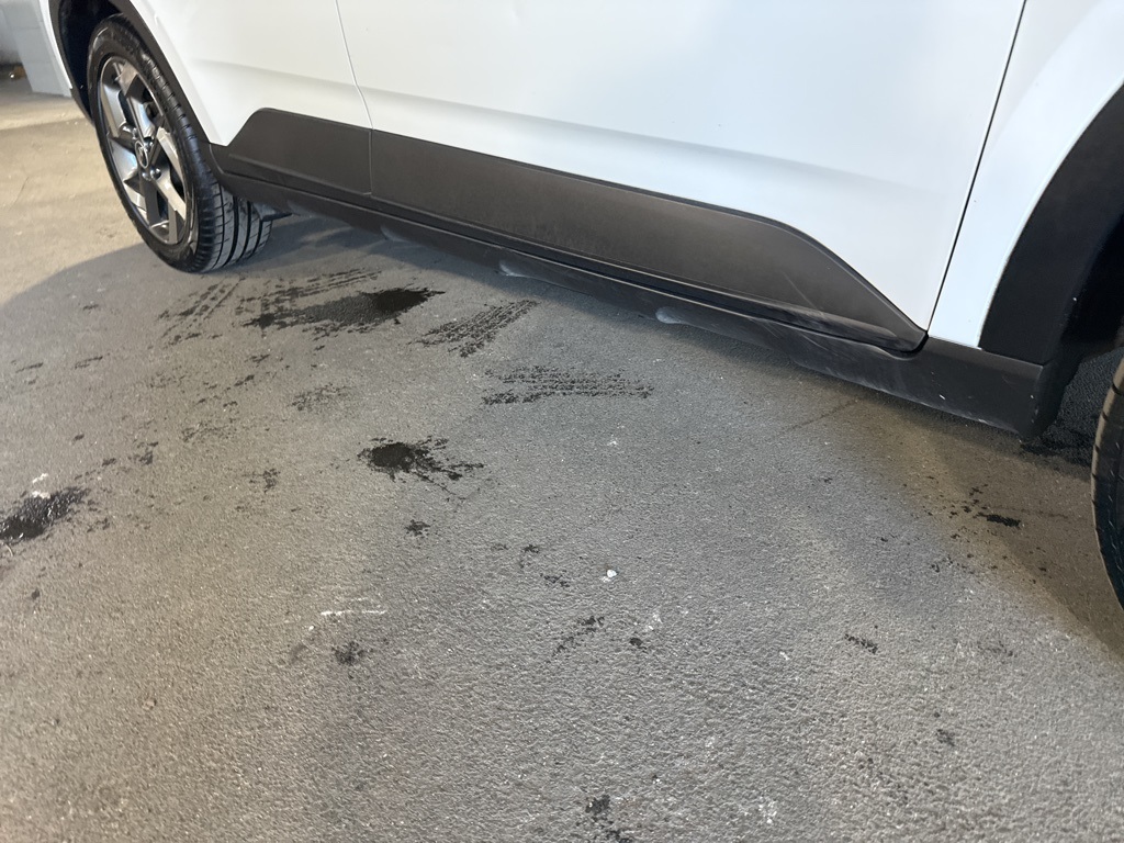 Thumbnail: 2024 Hyundai Venue - 8