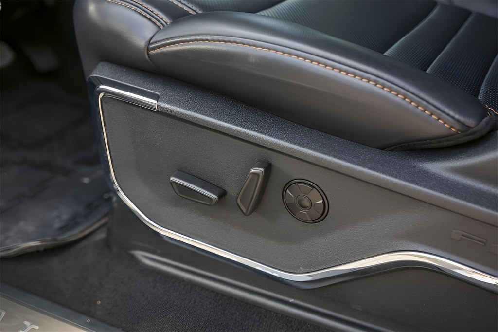 Used Car 2024 Ford F-250sd  Platinum For Sale Under $90,000 In Austin, Texas