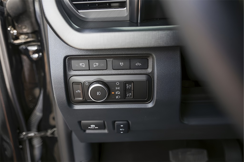 Used Car 2024 Ford F-250sd  Platinum For Sale Under $90,000 In Austin, Texas