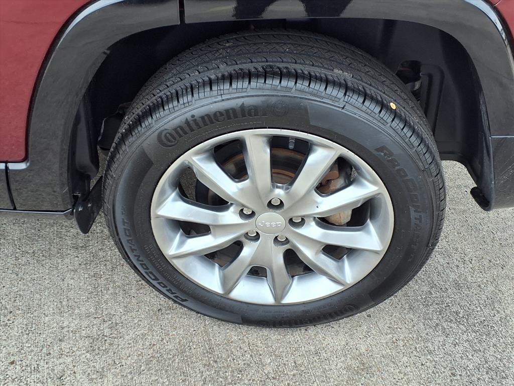 2018 Jeep Cherokee Latitude Red at AutoSavvy Houston Northwest