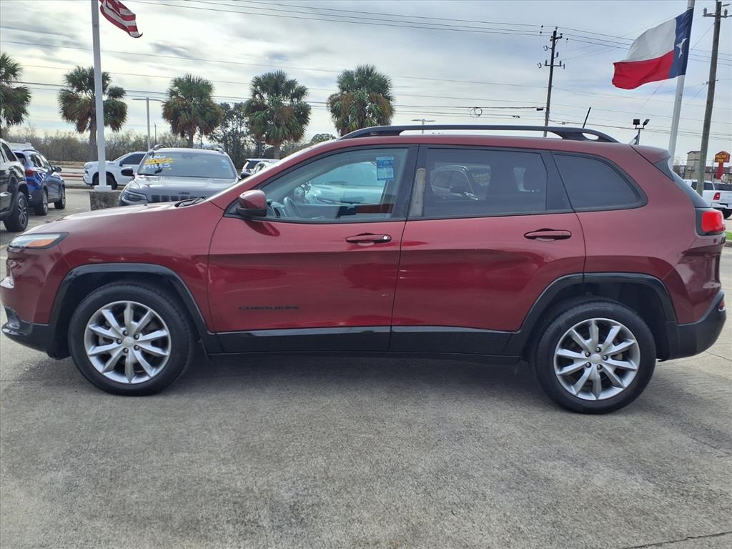 2018 Jeep Cherokee Latitude Red at AutoSavvy Houston Northwest