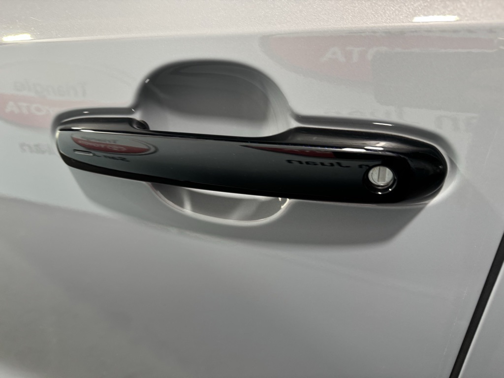 Thumbnail: 2026 Toyota Grand Highlander - 16