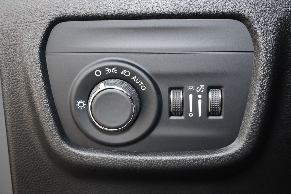 Used Car 2024 Jeep Grand Cherokee  Altitude X For Sale Under $40,000 In Weatherford, Texas