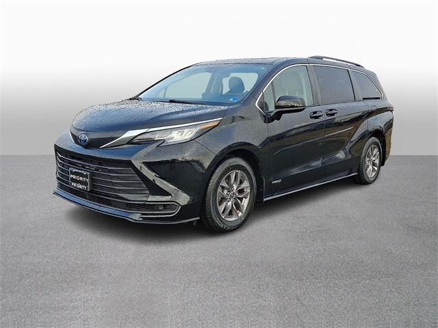 2021 Toyota Sienna LE 8-Passenger AWD
