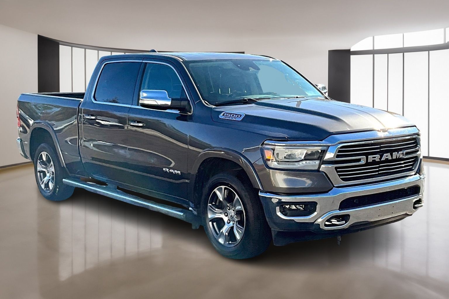 2022 RAM 1500 Laramie Crew Cab RWD
