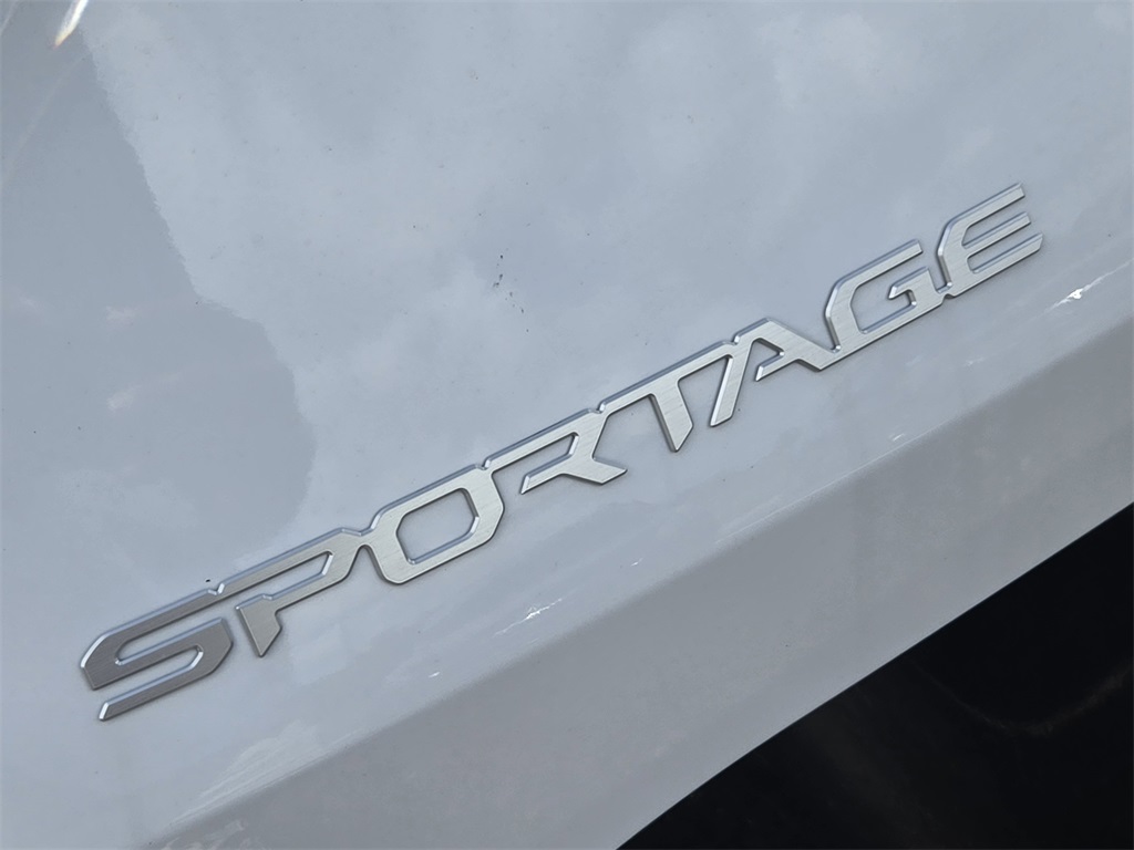 2026 Kia Sportage SX - 7