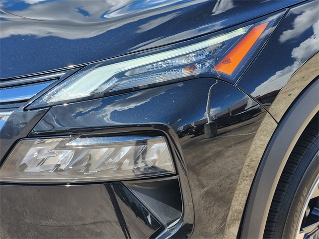 2024 Nissan Rogue SV - 8