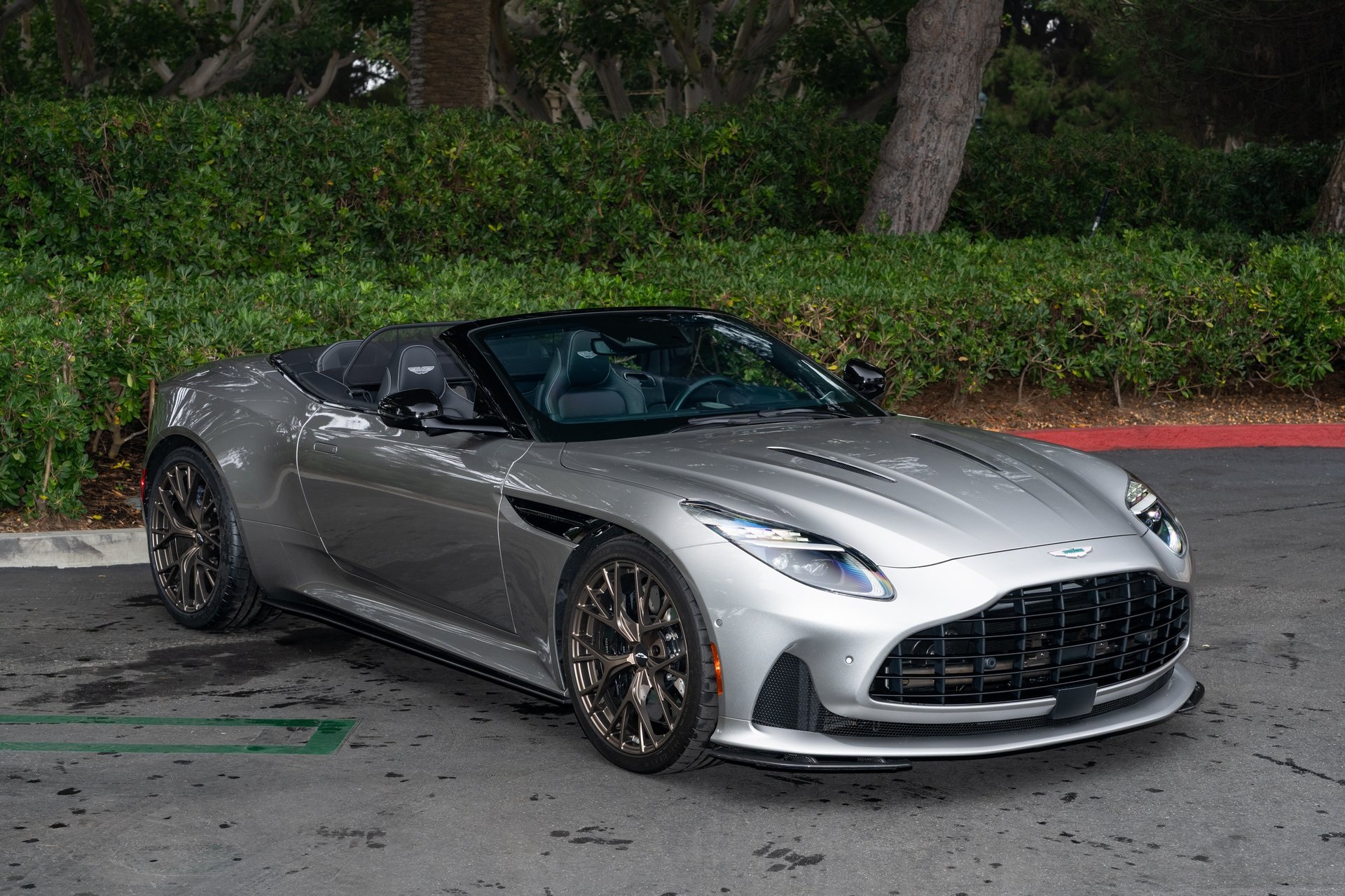 2025 Aston Martin DB12