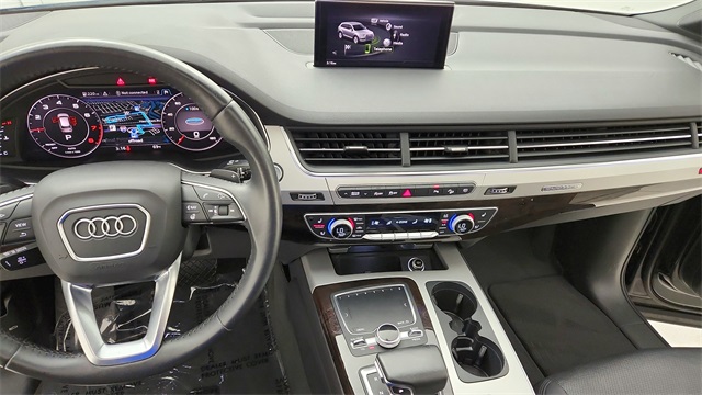 2019 Audi Q7 45 SE Premium Plus Black at Ultimate Motorsports
