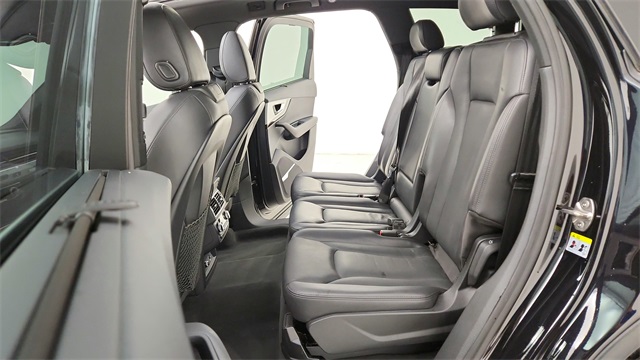 2019 Audi Q7 45 SE Premium Plus Black at Ultimate Motorsports