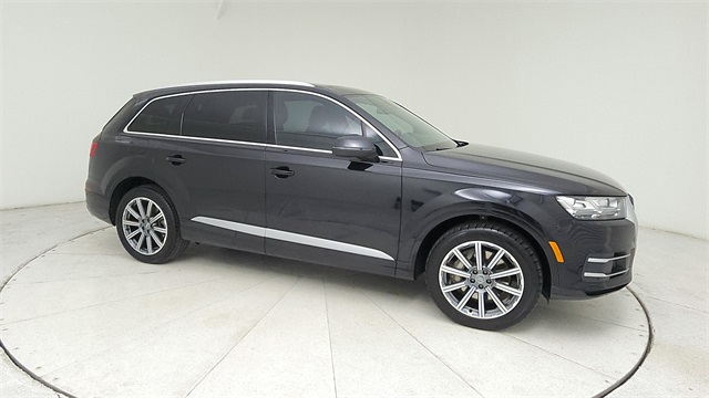 2019 Audi Q7 45 SE Premium Plus Black at Ultimate Motorsports