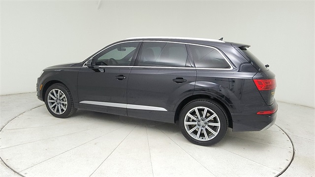 2019 Audi Q7 45 SE Premium Plus Black at Ultimate Motorsports