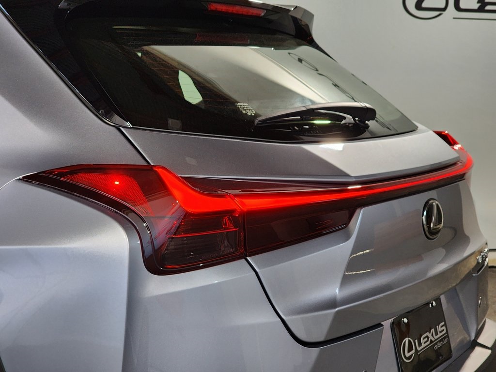 Thumbnail: 2025 Lexus UX - 10