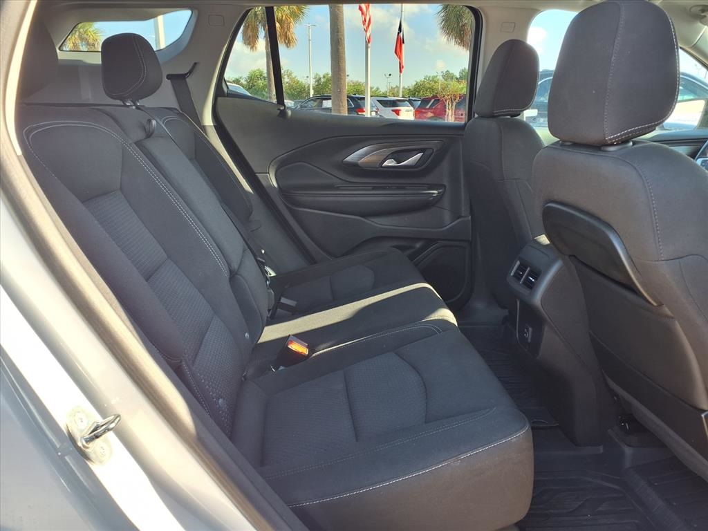 2023 GMC Terrain SLE - 9