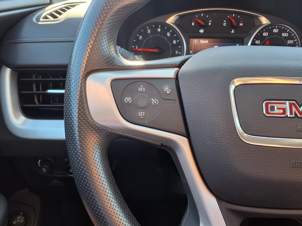 2023 GMC Terrain SLE - 11