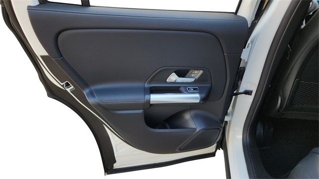 2025 Mercedes-Benz GLA