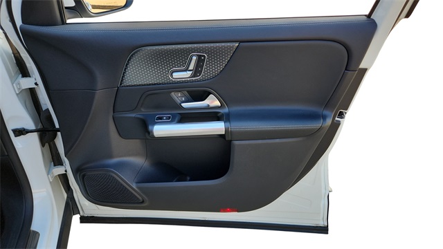 2025 Mercedes-Benz GLA