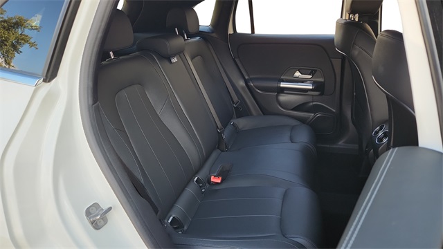 2025 Mercedes-Benz GLA