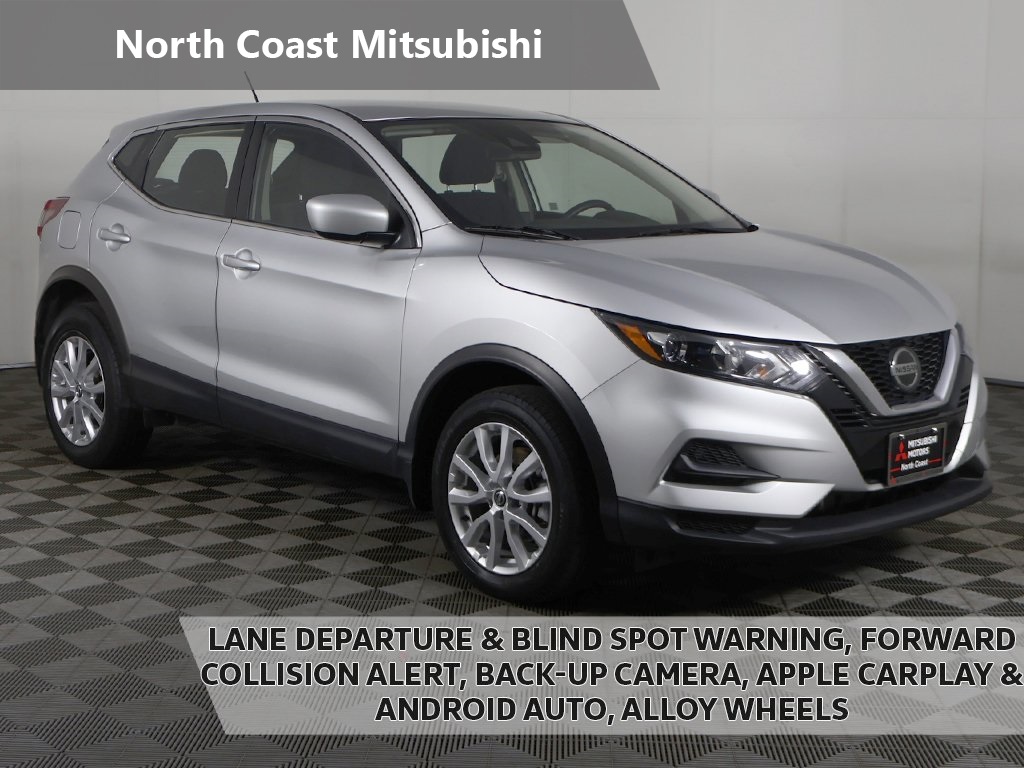 2022 Nissan Rogue Sport S photo 4