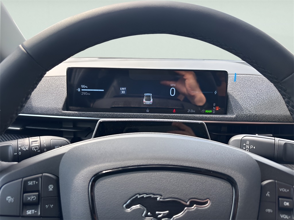 2025 Ford Mustang Mach-E