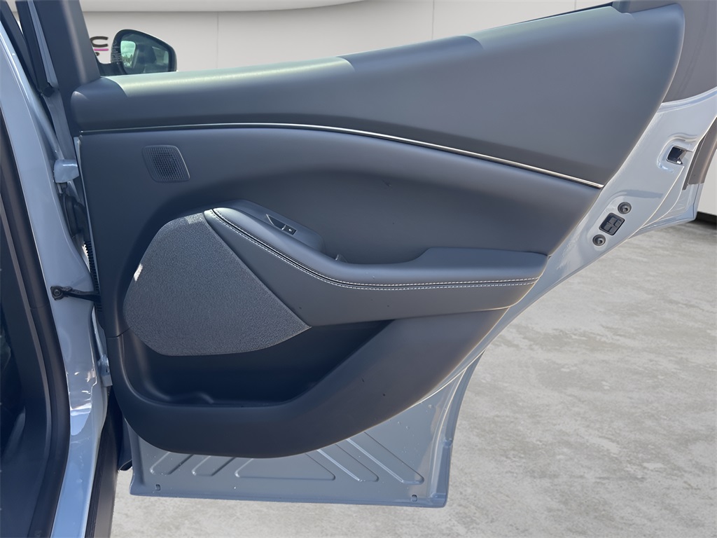 2025 Ford Mustang Mach-E