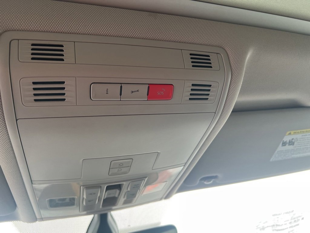 Used Car 2019 Volkswagen Tiguan  2.0t Sel For Sale Under $15,000 In Floresville, Texas