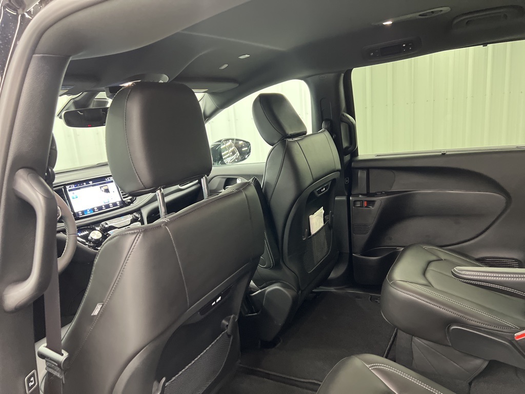 2025 Chrysler Pacifica Select Black at Martin Chrysler Dodge Jeep Ram
