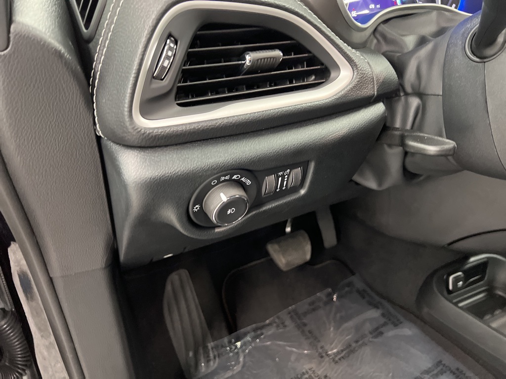 2025 Chrysler Pacifica Select Black at Martin Chrysler Dodge Jeep Ram