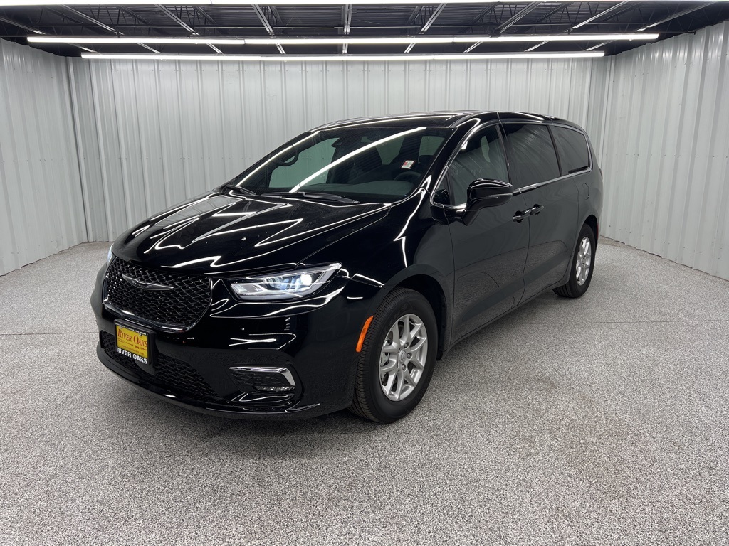 2025 Chrysler Pacifica Select Black at Martin Chrysler Dodge Jeep Ram