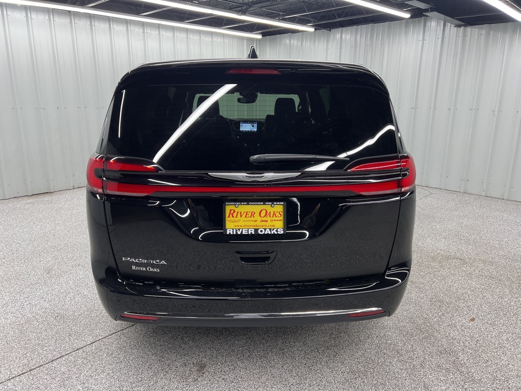 2025 Chrysler Pacifica Select Black at Martin Chrysler Dodge Jeep Ram