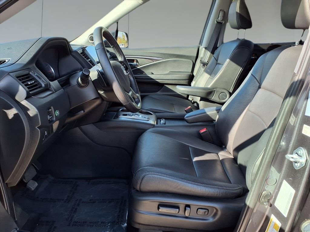 2022 Honda Pilot Special Edition Gray at DeMontrond Automotive Group