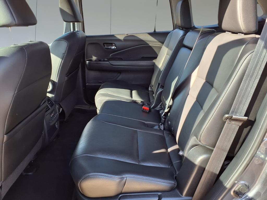 2022 Honda Pilot Special Edition Gray at DeMontrond Automotive Group