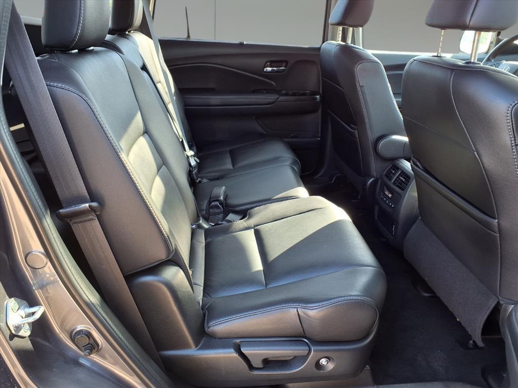 2022 Honda Pilot Special Edition Gray at DeMontrond Automotive Group