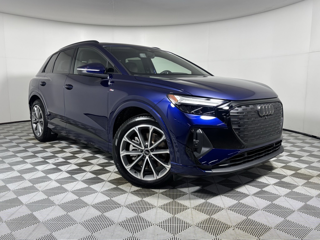 2026 Audi Q4 e-tron quattro Premium Plus 55