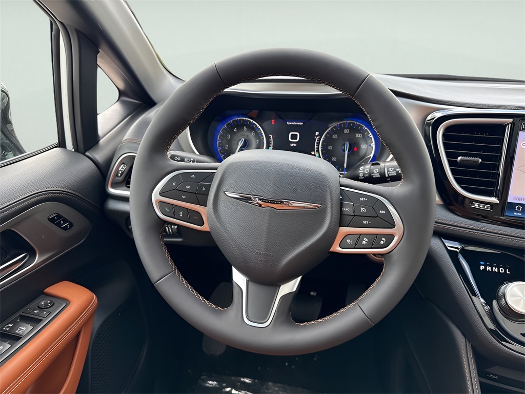 2025 Chrysler Pacifica